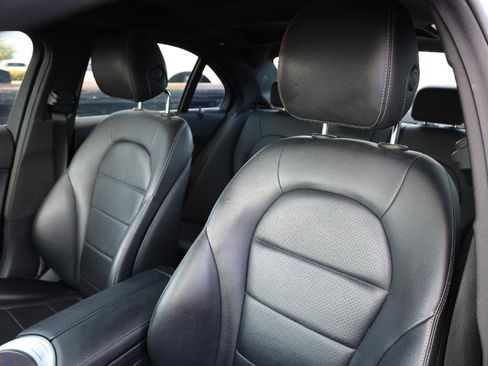 Used 2018 Mercedes-Benz C 300 Sedan image 7