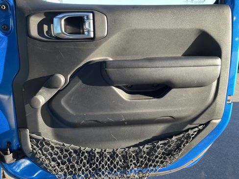 Used 2021 Jeep Wrangler Unlimited Sport image 23