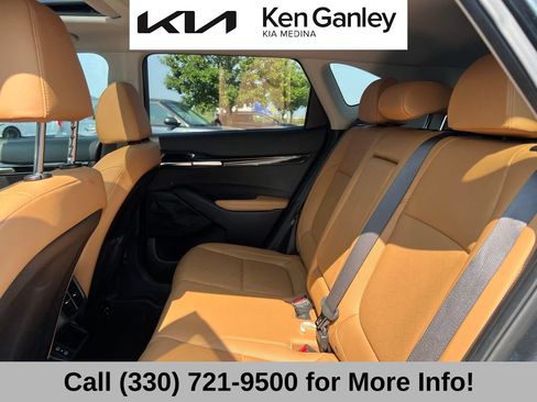 Certified 2024 Kia Seltos EX AWD/4WD image 11