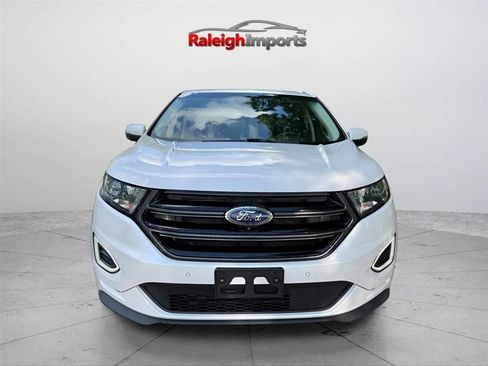 Used 2018 Ford Edge Sport w/ Equipment Group 401A AWD/4WD image 3