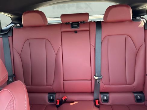 Used 2022 BMW X4 xDrive30i w/ M Sport Package image 13