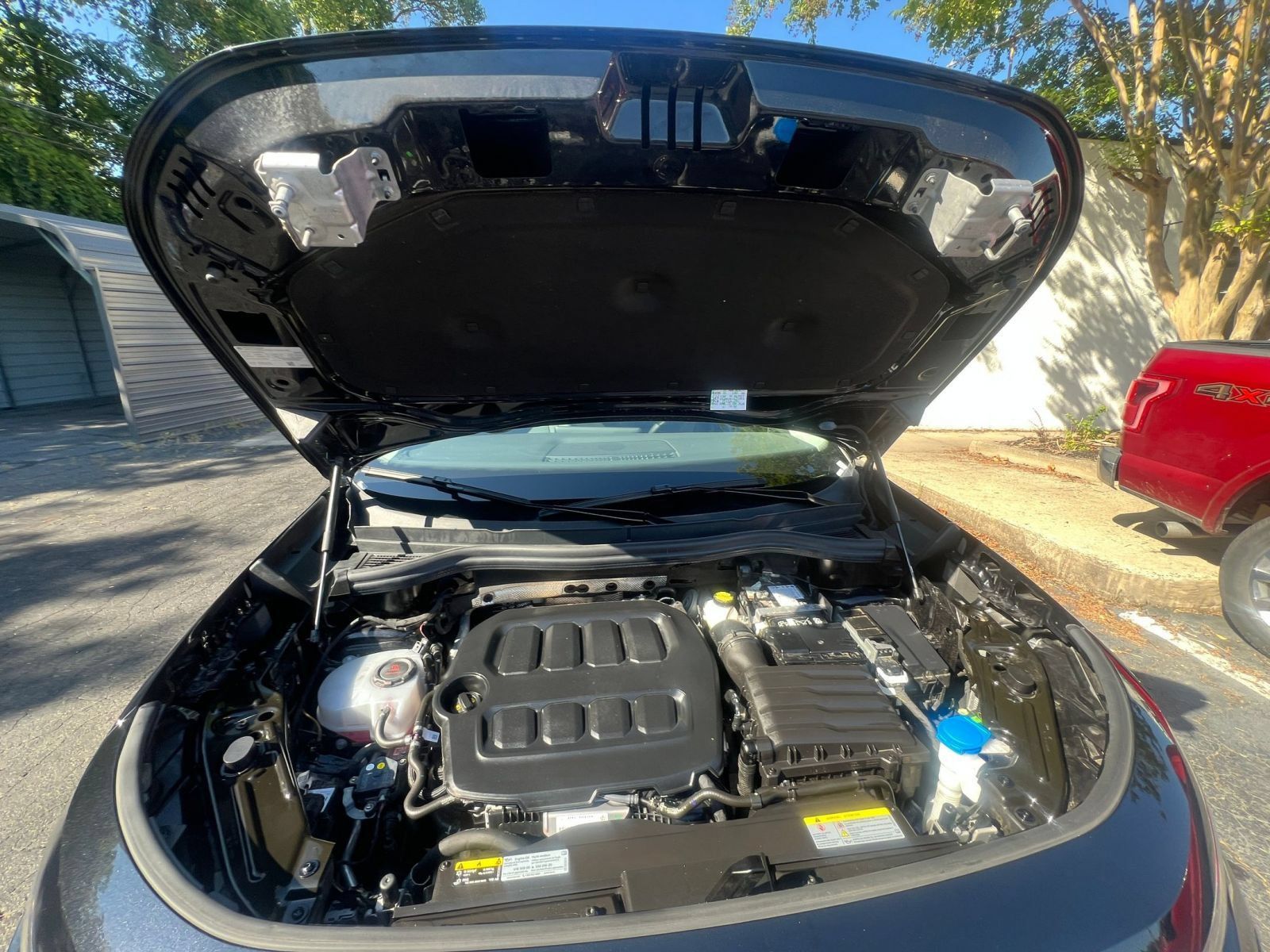 Used 2026 Volkswagen Tiguan SE FWD image 30