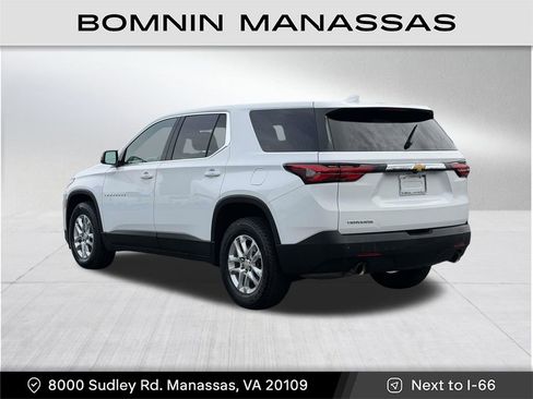 Used 2022 Chevrolet Traverse LS image 4