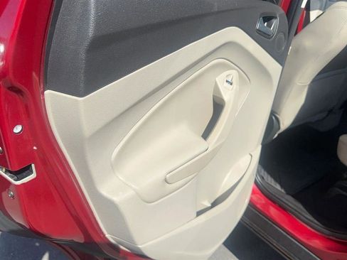 Used 2017 Ford Escape Titanium image 29