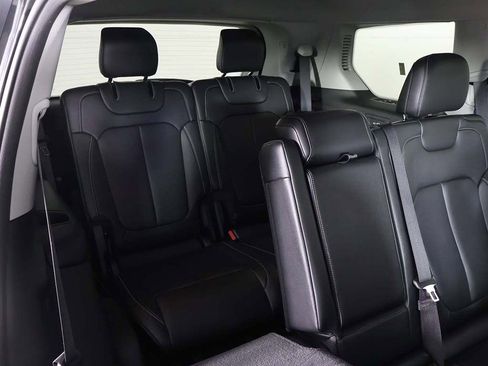 Used 2023 Jeep Grand Cherokee L Limited image 38