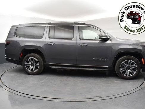 Used 2023 Jeep Wagoneer L 4WD w/ Premium Group I image 1