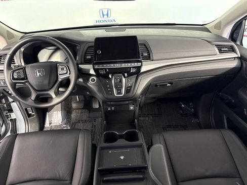 Used 2025 Honda Odyssey EX-L image 15