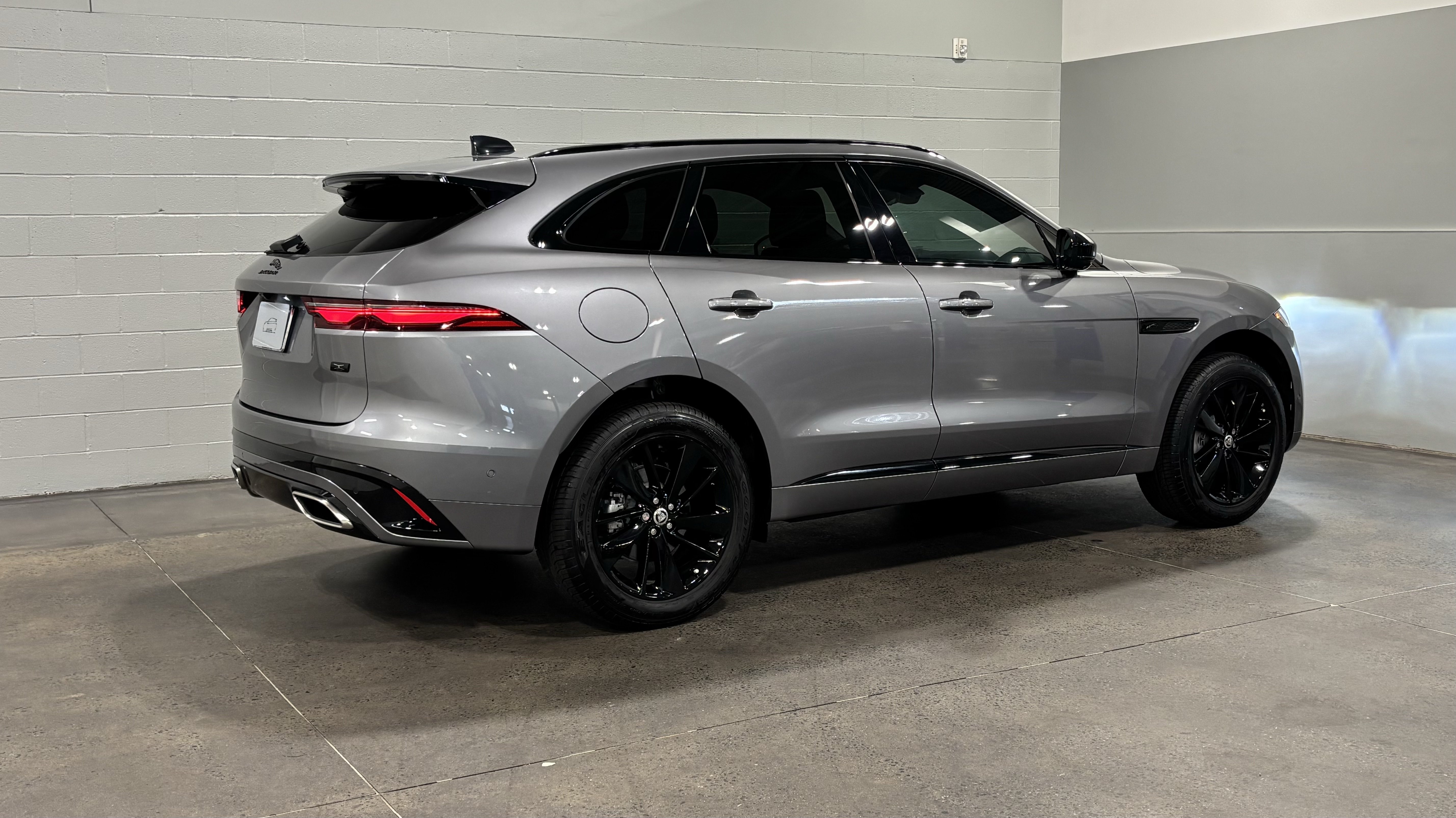New 2026 Jaguar F-PACE R-Dynamic S AWD/4WD image 2