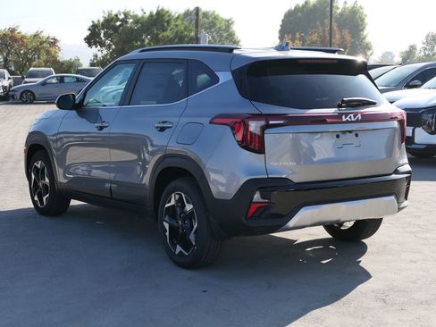 New 2026 Kia Seltos EX image 4