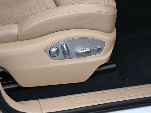 Used 2022 Porsche Macan image 13