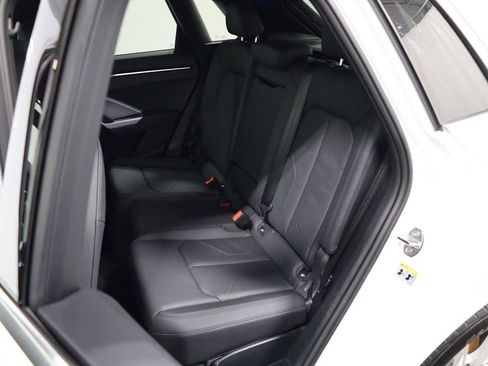 Certified 2025 Audi Q3 2.0T Premium w/ Convenience Package image 32