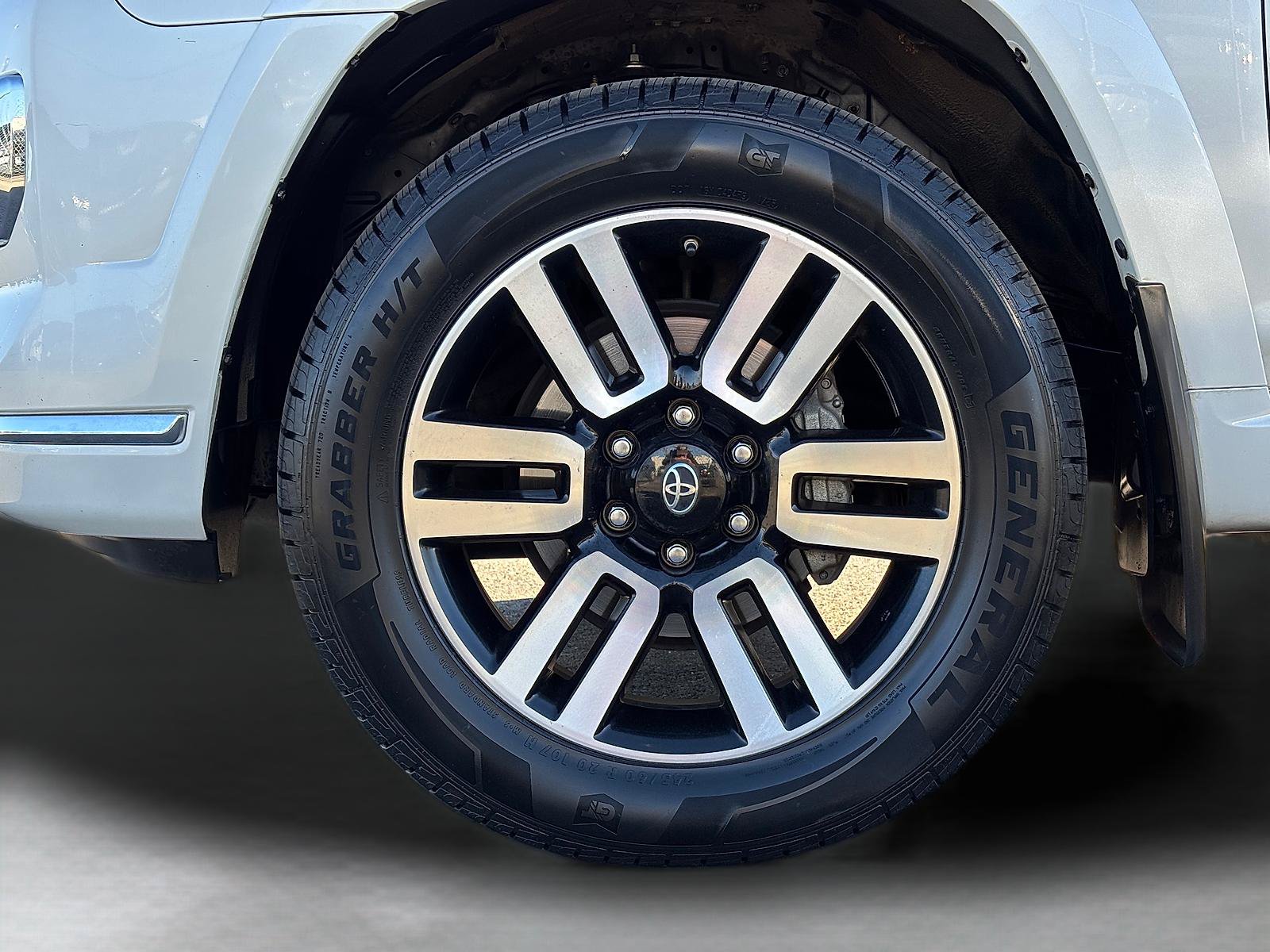 Used 2020 Toyota 4Runner Limited AWD/4WD image 12