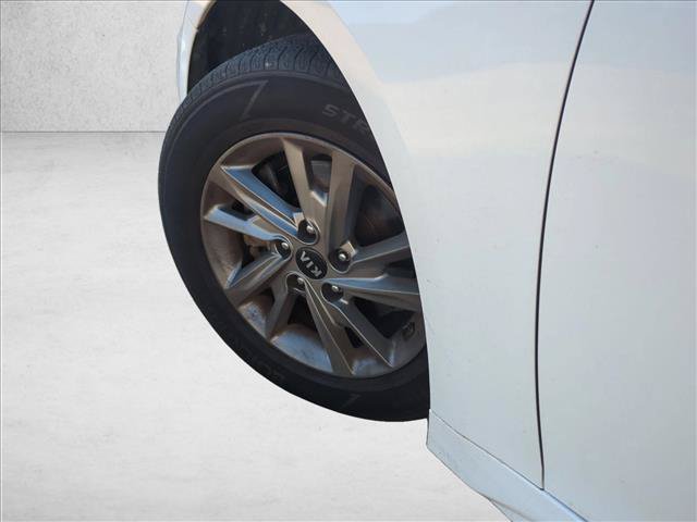 Used 2019 Kia Optima LX FWD image 10