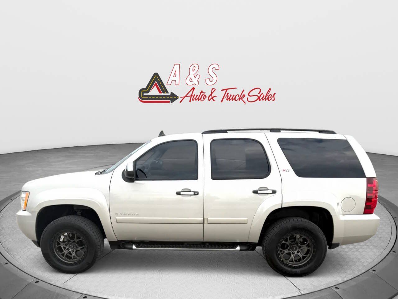 Used 2008 Chevrolet Tahoe LT w/ LT Preferred Equipment Group AWD/4WD image 4