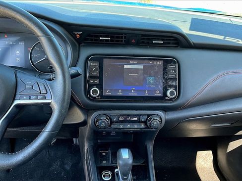 Used 2023 Nissan Kicks SR w/ SR Premium Package image 30