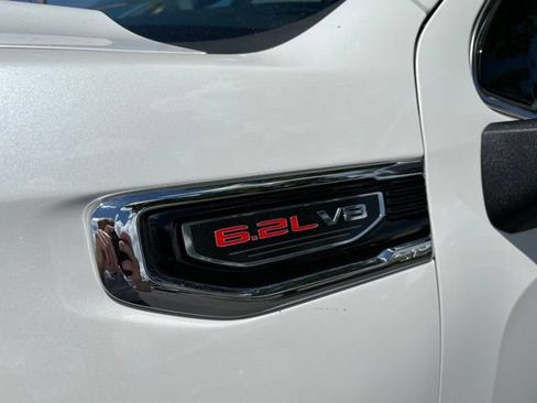 Used 2025 GMC Sierra 1500 Denali AWD/4WD image 18