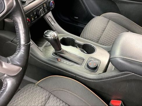 Used 2019 GMC Acadia SLE w/ Driver Alert Package I AWD/4WD image 15