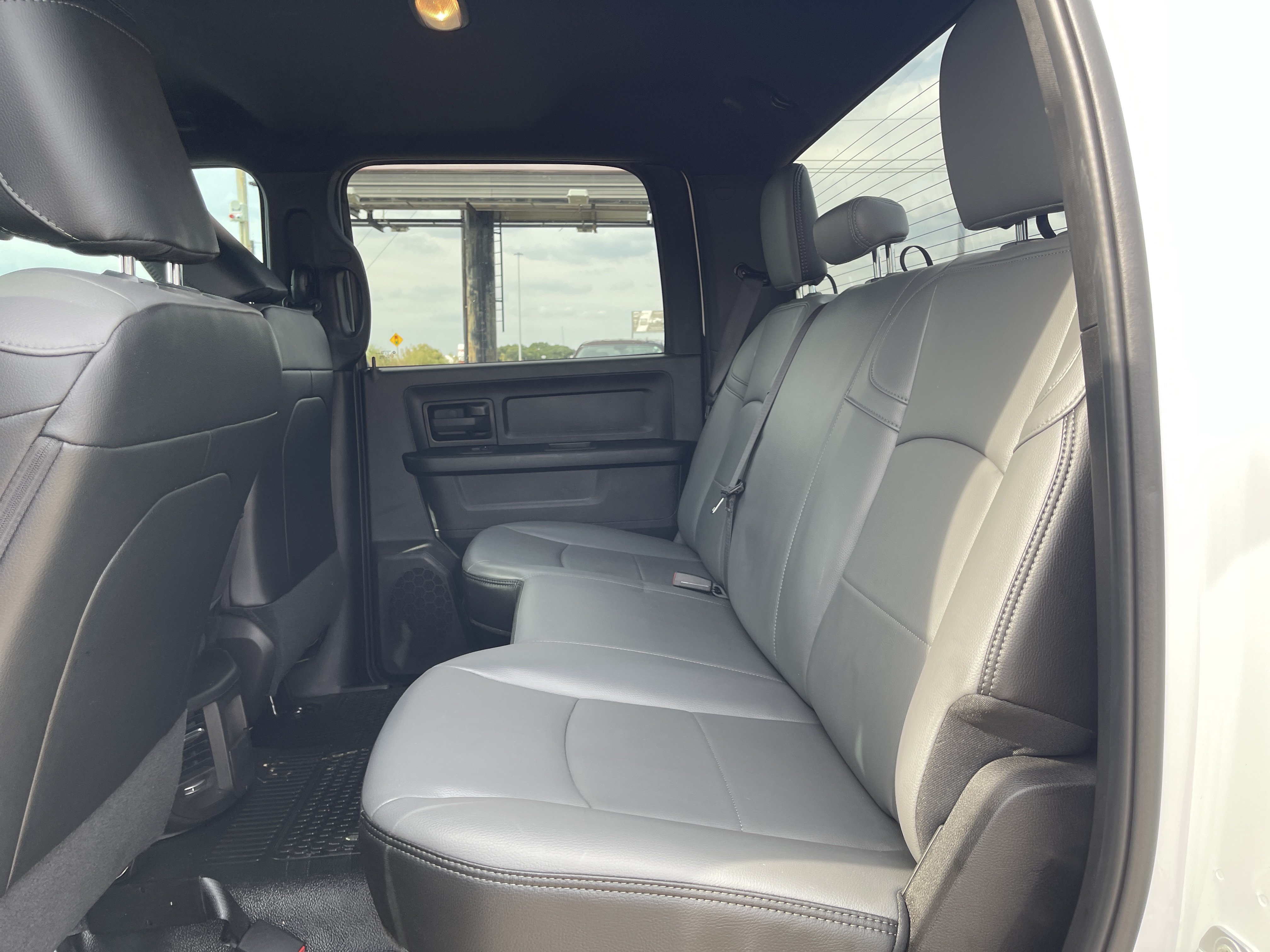 Used 2026 RAM 2500 Tradesman w/ Chrome Appearance Group AWD/4WD image 37