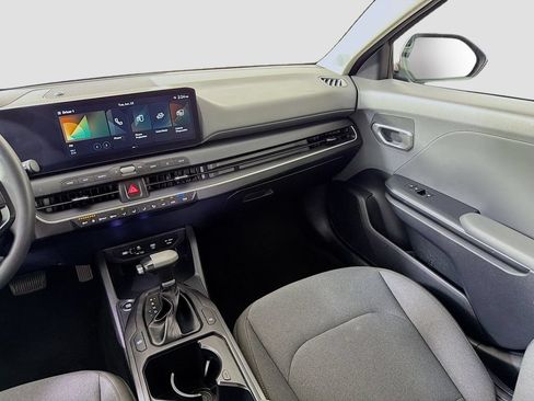 Used 2025 Kia K4 FWD image 25