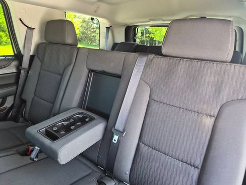 Used 2019 GMC Yukon SLE w/ SLE Value Package AWD/4WD image 34