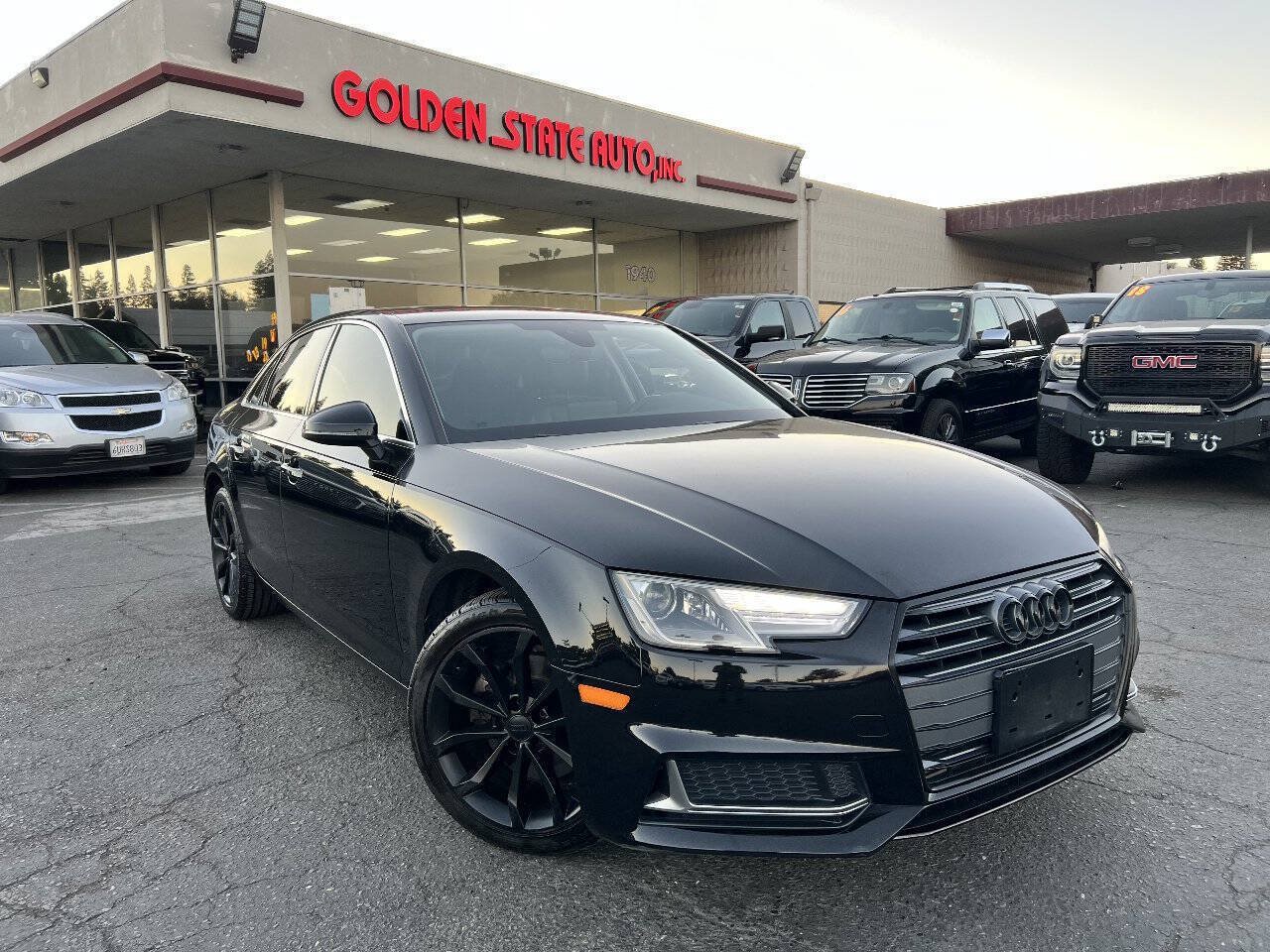 Used 2019 Audi A4 2.0T Premium w/ Convenience Package FWD image 2