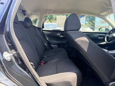 Used 2023 Honda HR-V LX image 14