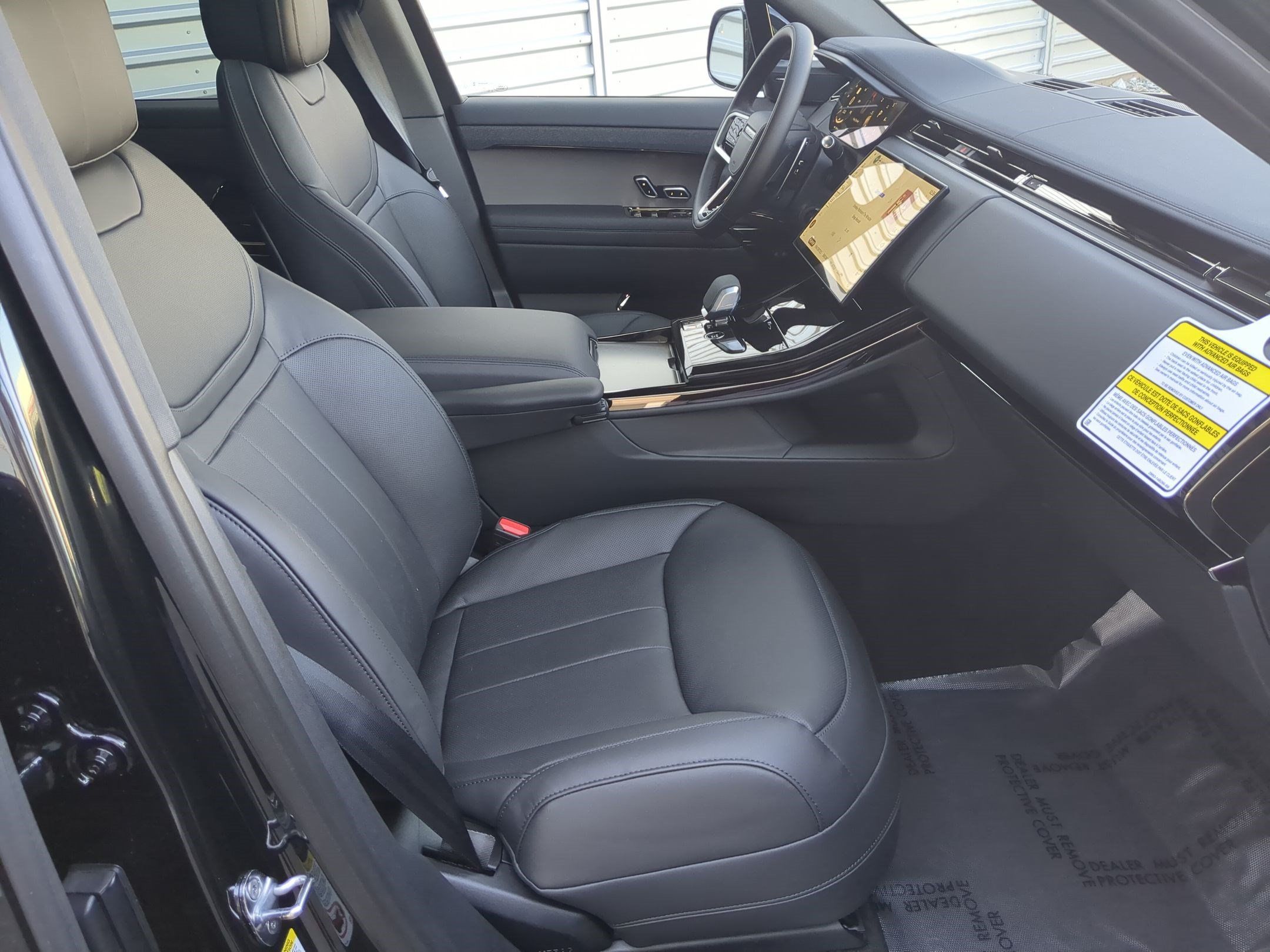 New 2027 Land Rover Range Rover Sport SE AWD/4WD image 31