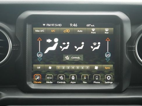 Used 2023 Jeep Wrangler Unlimited Sahara w/ Cold Weather Group AWD/4WD image 22