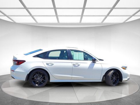 Certified 2025 Honda Civic Sport image 2