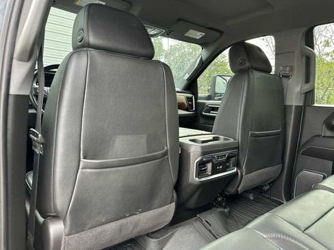 Certified 2024 GMC Sierra 2500 Denali w/ Technology Package AWD/4WD image 17