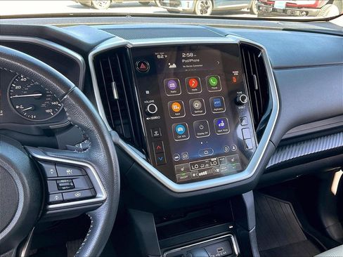 Used 2023 Subaru Ascent Premium w/ Convenience Package image 18