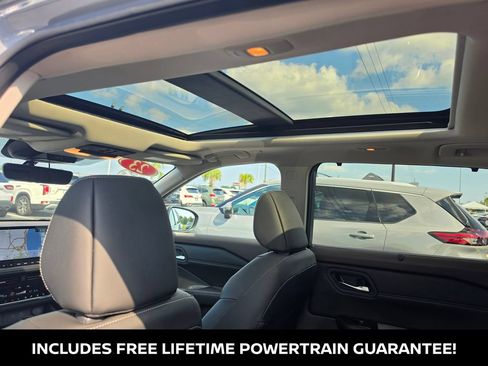 Certified 2023 Nissan Rogue SL w/ SL Premium Package FWD image 17