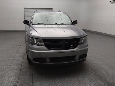 Used 2018 Dodge Journey SE w/ Blacktop Package FWD image 14