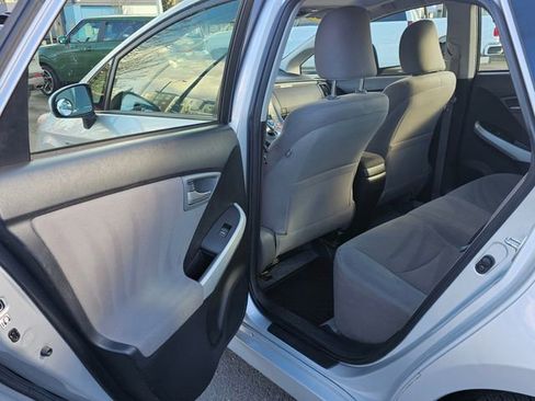 Used 2013 Toyota Prius Three w/ Solar Roof Pkg image 17