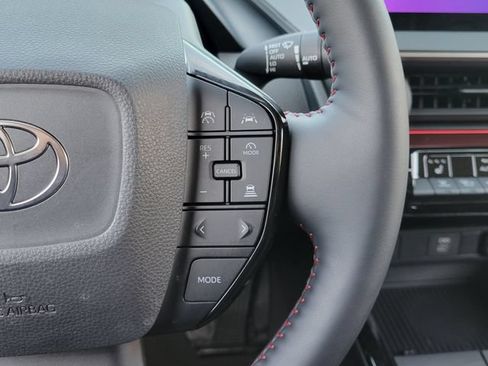 Used 2026 Toyota Prius Plug-In Hybrid FWD image 8