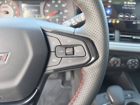 New 2026 Chevrolet Trax RS w/ Sunroof Package FWD image 34