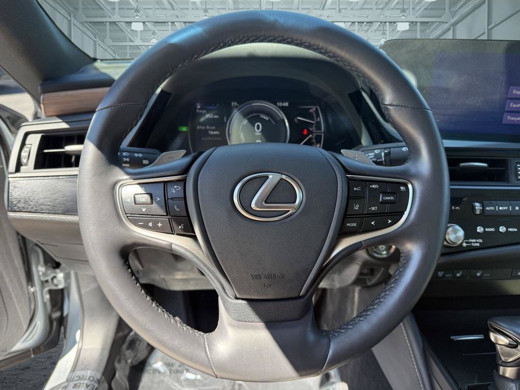 Used 2024 Lexus ES 300h w/ Premium Package FWD image 8