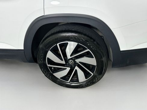 Used 2025 Volkswagen Atlas SE FWD image 11