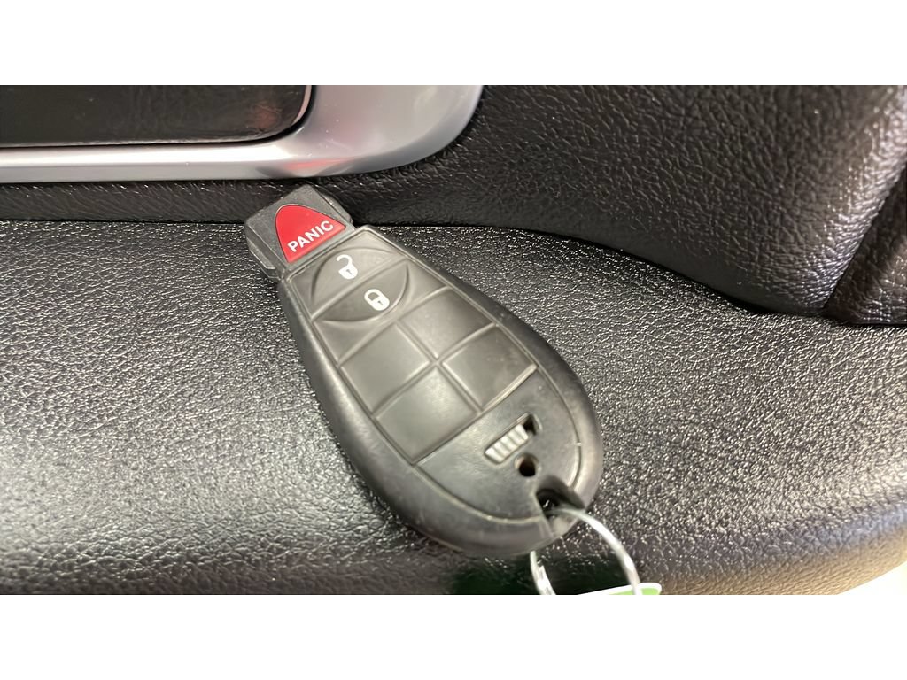 Used 2022 RAM 1500 Warlock AWD/4WD image 19