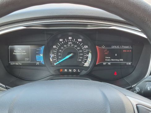 Used 2020 Ford Fusion SE FWD image 34