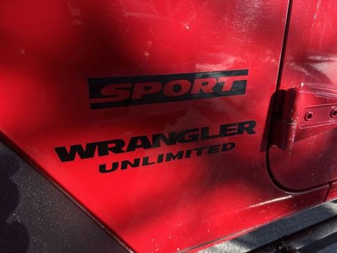 Used 2014 Jeep Wrangler Unlimited Sport w/ Quick Order Package 23S AWD/4WD image 28