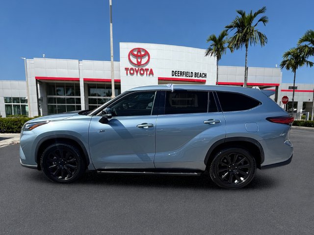 Certified 2022 Toyota Highlander XLE FWD image 4