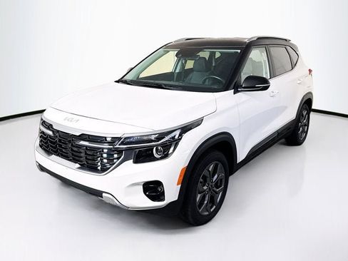 Certified 2024 Kia Seltos S AWD/4WD image 1