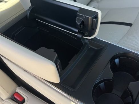 Used 2024 MAZDA CX-90 3.3 Turbo S w/ Premium Plus image 27