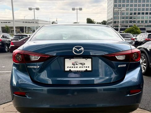 Used 2017 MAZDA MAZDA3 Touring FWD image 6