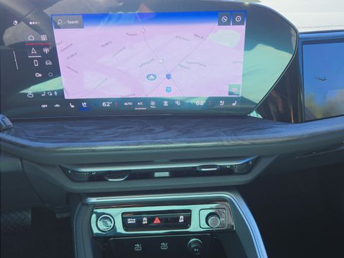 New 2025 Audi Q5 Premium Plus image 18