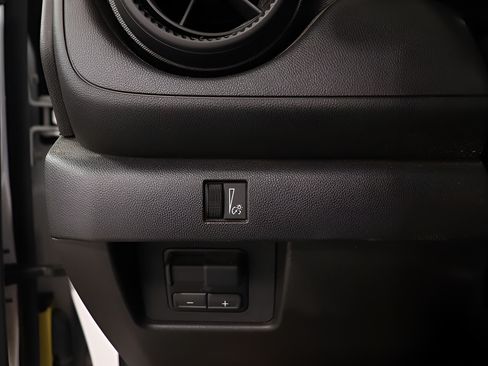Used 2024 Chevrolet Colorado Trail Boss w/ Technology Package AWD/4WD image 18