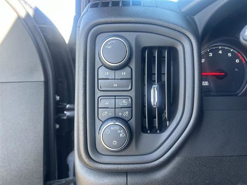 Certified 2024 Chevrolet Silverado 2500 Custom w/ Custom Value Package image 30