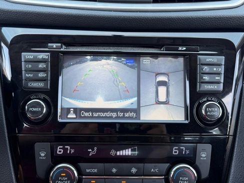 Used 2016 Nissan Rogue SV w/ SV Premium Package AWD/4WD image 13