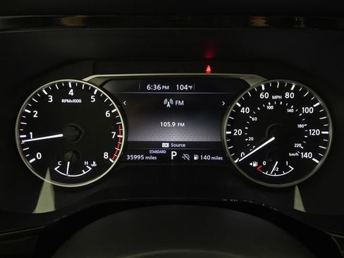 Used 2025 Nissan Pathfinder SV FWD image 21